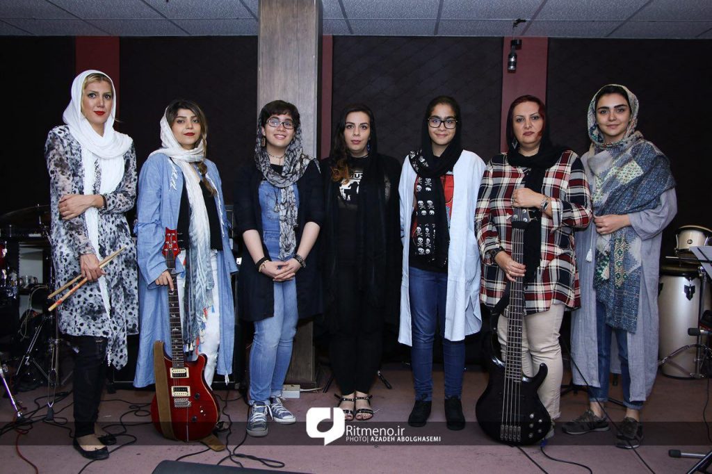 صنم پاشا در آستانه اولین کنسرت گروه راک بانوان : ماندن در ایران، یک انتخاب بود
